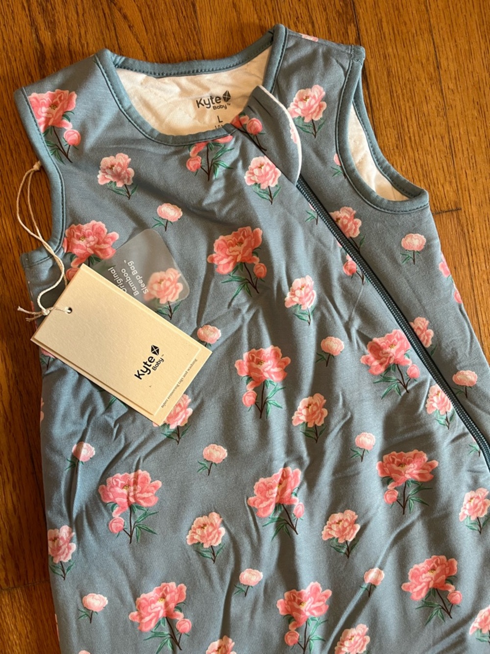 NWT 1.0 Large Kyte Baby sleep sack in peony